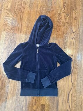 Juicy Couture Vintage Y2K Logo Classic Navy Velour Zip-Up Hoodie
